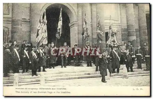 Cartes postales Remise De Drapeaux Allemands Aux Invalides Paris Militaria