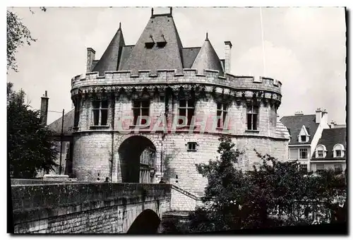 Cartes postales moderne Vendome Hotel de Ville Ancienne Porte Saint Georges