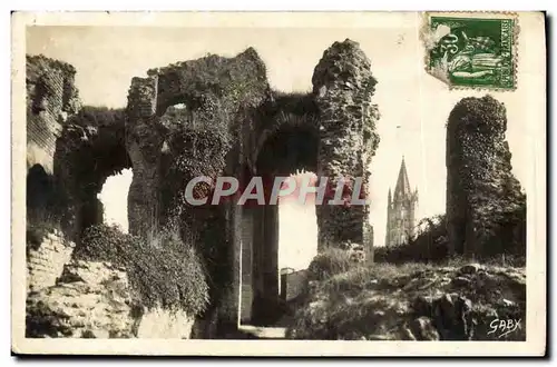 Cartes postales moderne Saintes Les Arenes Gallo Romaines Detail de voutes et le clocher Saint Eutrope