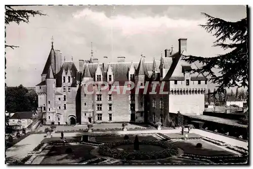 Cartes postales moderne Langeais Chateaux De La Loire Cour interieure et parterre