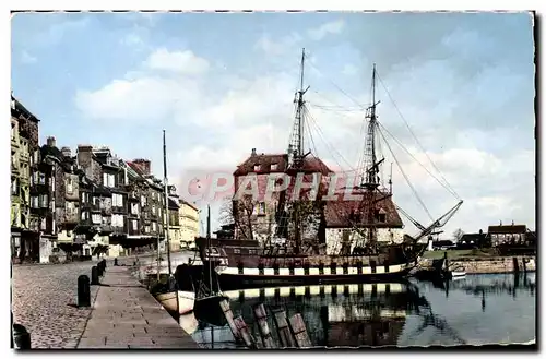 Cartes postales moderne Honfleur La Lieutenance et la Caravelle en 1938 Bateau