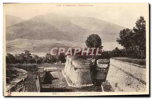 Ansichtskarte AK Les Pyrenees Orientales Mont Louis Les remparts