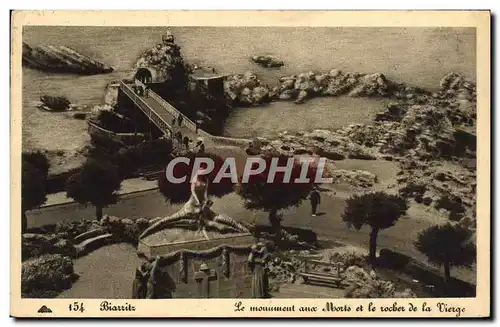 Cartes postales Biarritz Le Monument Aux Morts Et Le rocher de la vierge