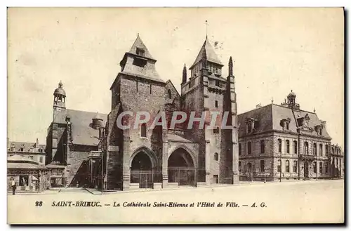 Ansichtskarte AK Saint Brieuc La Cathedrale Saint Etienne et L&#39Hotel de Ville