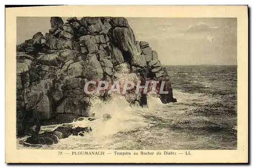 Cartes postales Ploumanach Tempete au Rocher du Diable