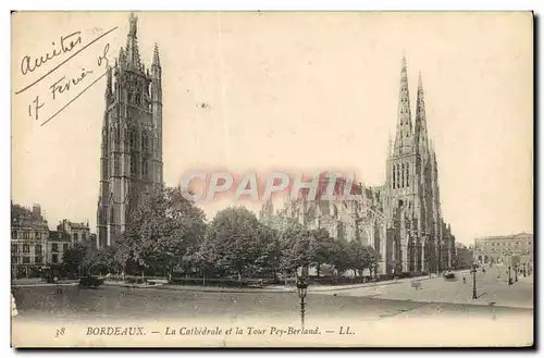 Cartes postales Bordeaux La Cathedrale et la Tour Pey Berland