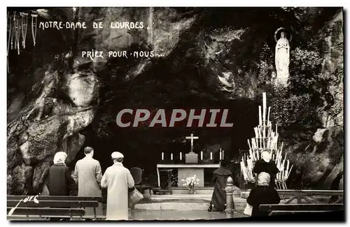 Cartes postales moderne Lourdes Notre Dame De Priez Pour Nous