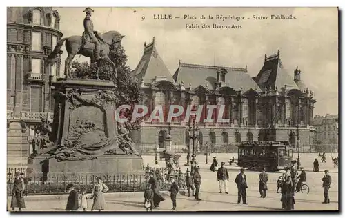 Ansichtskarte AK Lille Place de la Republique Statue Faidherhe Tramway