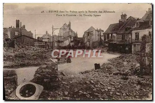 Ansichtskarte AK Reims Dans les Ruines apres la Retraite des Allemands Militaria
