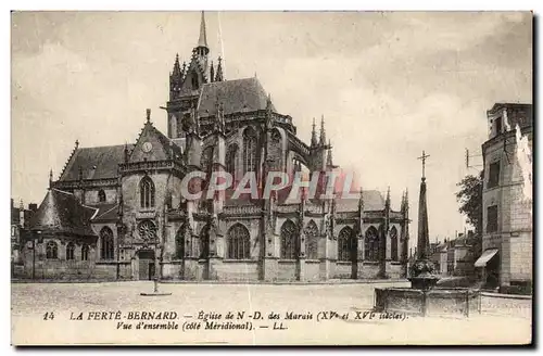 Ansichtskarte AK La Ferte Bernard Eglise De ND des Marais Vue d&#39Ensemble