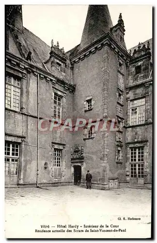 Ansichtskarte AK Vitre Hotel Hardy Interieur De La Cour Residence Actuelle Des soeurs de Saint Vincent de Paul