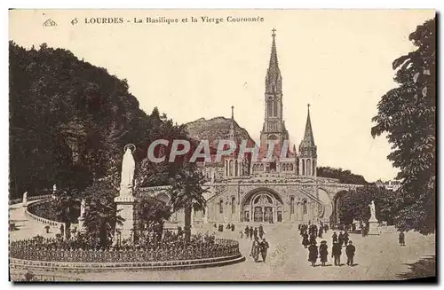 Cartes postales Lourdes La Basilique Et Le Vierge Couronnee