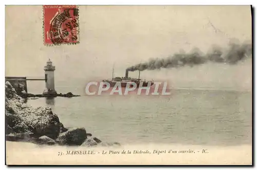 Cartes postales Marseille Le Plare de la Desirade Depart d&#39un courrier Bateau