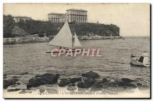 Ansichtskarte AK Marseille L&#39Ancien Chateau imperial Institut Pasteur Bateau