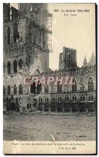 Ansichtskarte AK Ypres La tour des Halles et dans le fond celle de St Martin Militaria