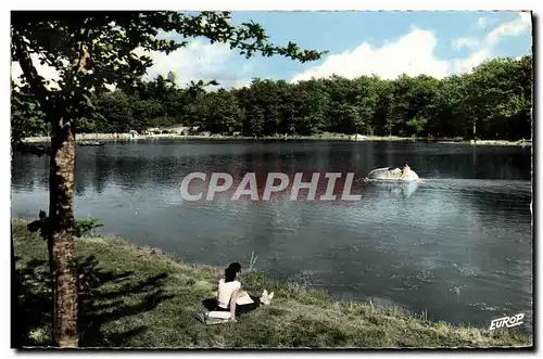 Cartes postales moderne Contrexeville Le Lac de la Folie