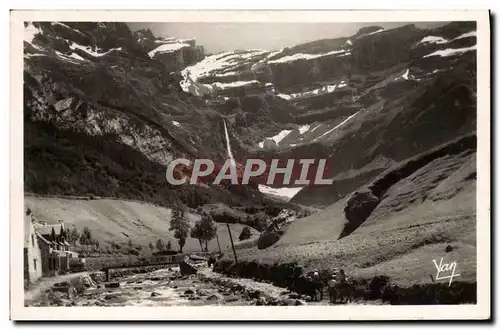 Cartes postales moderne Gavarnie La Chaumiere et le cirque