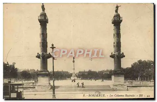 Cartes postales Bordeaux Les Colonnes Rostrales