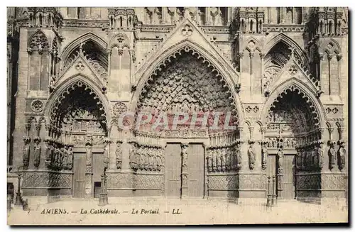 Cartes postales Amiens La Cathedrale Le Portail