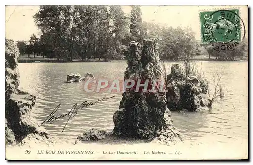 Cartes postales Le Bois De Vincennes Le Lac Daumesuil Les Rochers