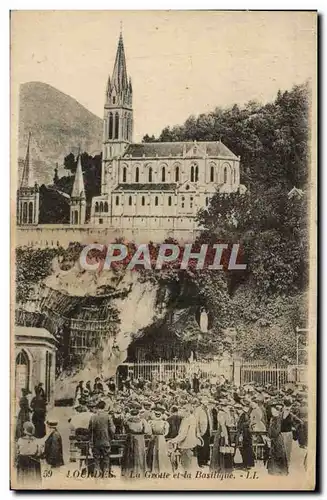 Cartes postales Lourdes La Grotte Et La Basilique