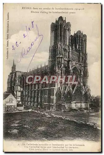 Cartes postales Reims Dans Ses Annees De Bombardements La cathedrale incendiee Militaria