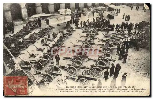 Cartes postales Guerre 1914 1917 Musee de l&#39armee Paris Ensemble des trophees exposes dans la cour d&#39honne