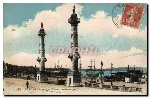 Cartes postales Bordeaux Les Colonnes Rostrales