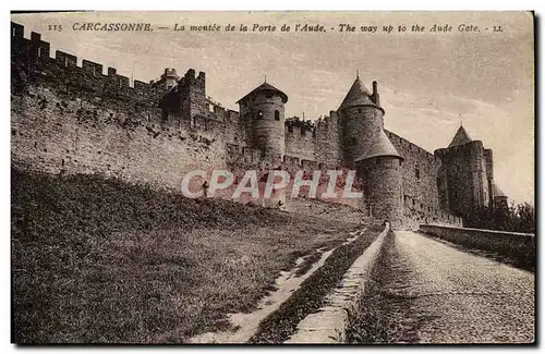 Ansichtskarte AK Carcassonne La Montee De La Porte De l&#39Aude