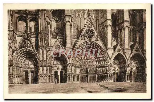 Cartes postales Bourges La cathedrale Les cinq Portails