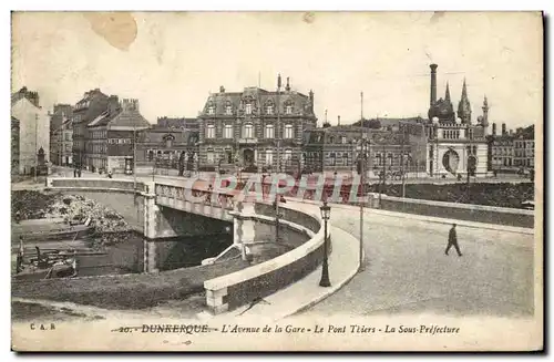 Ansichtskarte AK Dunkerque L&#39Avenue de la Gare Le Pont