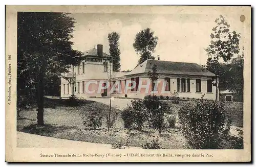 Cartes postales Station Thermale De La Roche Posay L&#39Etablissement Des Bains Vue Prise Dans Le Parc