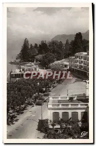 Cartes postales moderne Evian Les Bains Perspective Sur Le Port Et l&#39Hotel Albert 1er