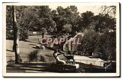 Cartes postales Nimes Jardin De La Fontaine