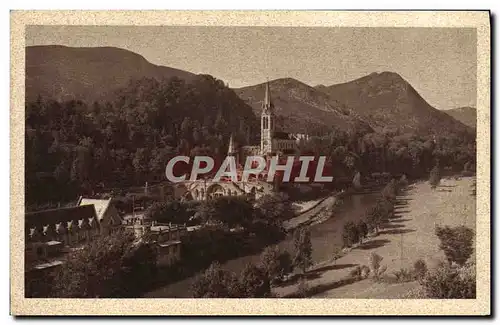 Cartes postales Lourdes La Basilique Et Le Gave