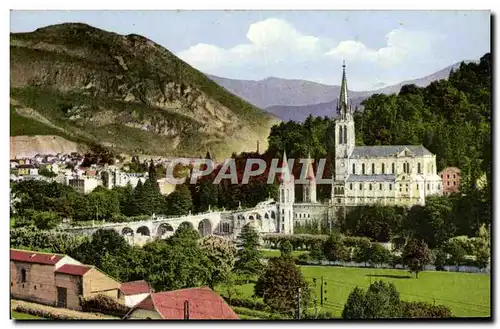 Cartes postales moderne Lourdes La Basilique Et Le Pic Du Jer