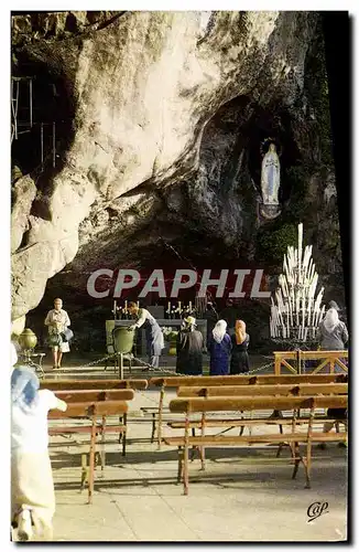 Cartes postales moderne Lourdes La grotte