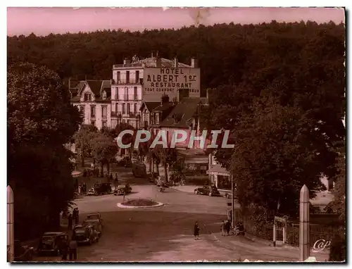 Cartes postales moderne Bagnoles De L'Orne Place de la Republique et avenue de la gare