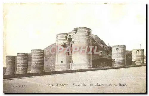 Cartes postales Angers Le Chateau et la Statue du Roi Rene