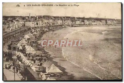 Cartes postales Les Sables D&#39Olonne Le Remblai et la Plage