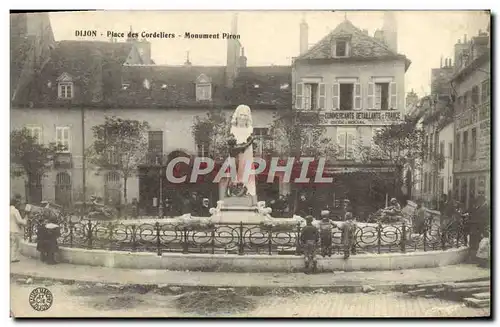 Ansichtskarte AK Dijon Place des Cordeliers Monument Piron