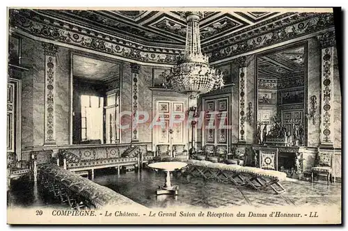 Ansichtskarte AK Compiegne Le Chateau Le Grand Salon de Reception des Dames D&#39Honneur