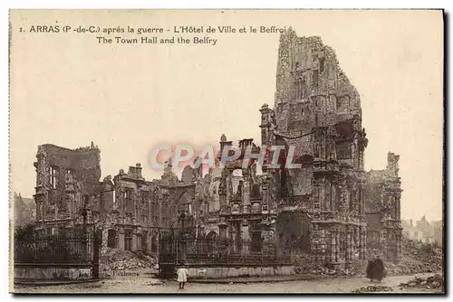 Cartes postales Arras Apres La Guerre L&#39Hotel De Ville Et Le Beffroi Militaria