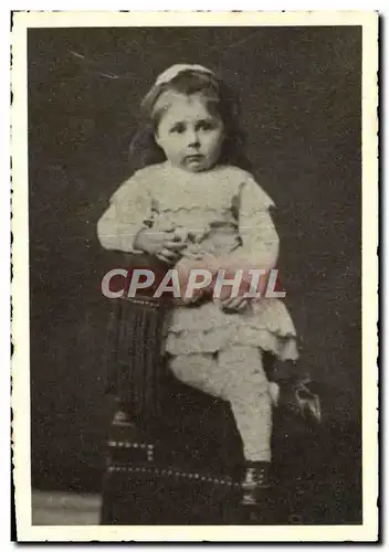 CARTE PHOTO Enfant Gabrielle de la SErve mariee a L de Monnoron