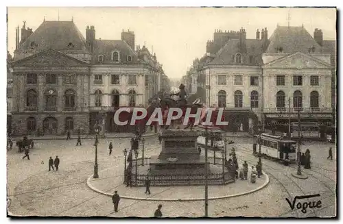 Cartes postales Orleans Place du Martroi et Rue Royale