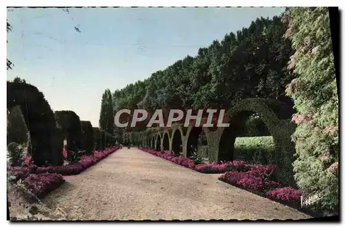 Cartes postales moderne Bourges Le Jardin des Pres Fichaux Les arcades