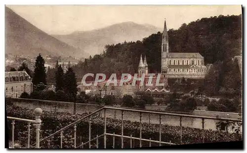 Cartes postales Lourdes Pension de dames Route de Pontacq La grotte Vue des sanctuaires prise de la terrasse