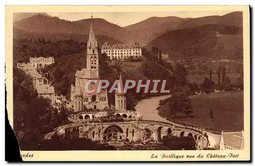 Ansichtskarte AK Lourdes La Basilique vue du chateau fort