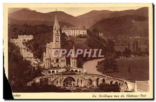 Cartes postales Lourdes La Basilique vue du chateau fort