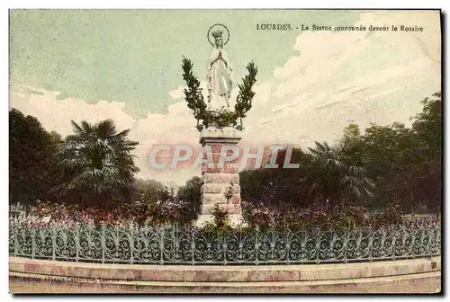 Cartes postales Lourdes La Statue Couronnee Devant le Rosaire